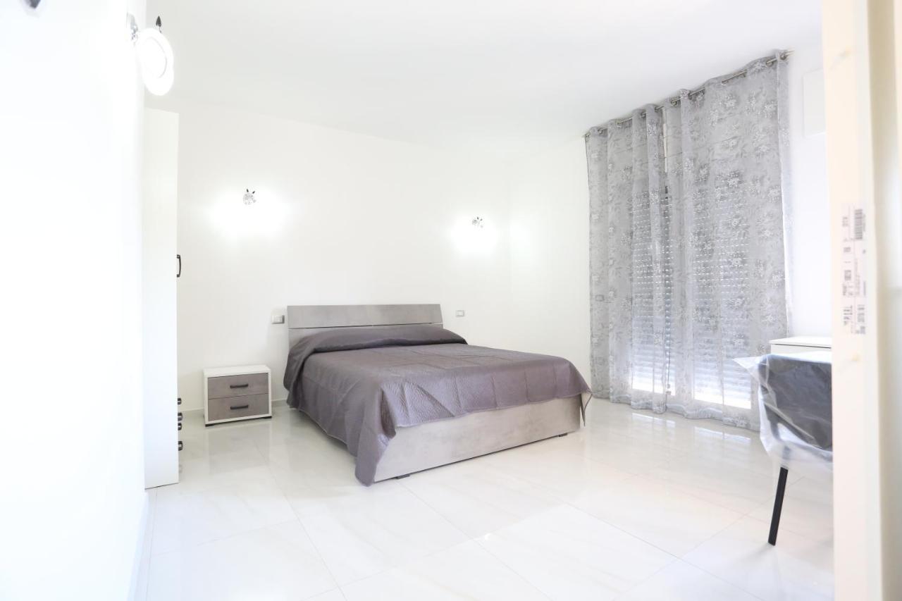 Il Giglio Hotel กัสเตลโวลตูร์โน ภายนอก รูปภาพ