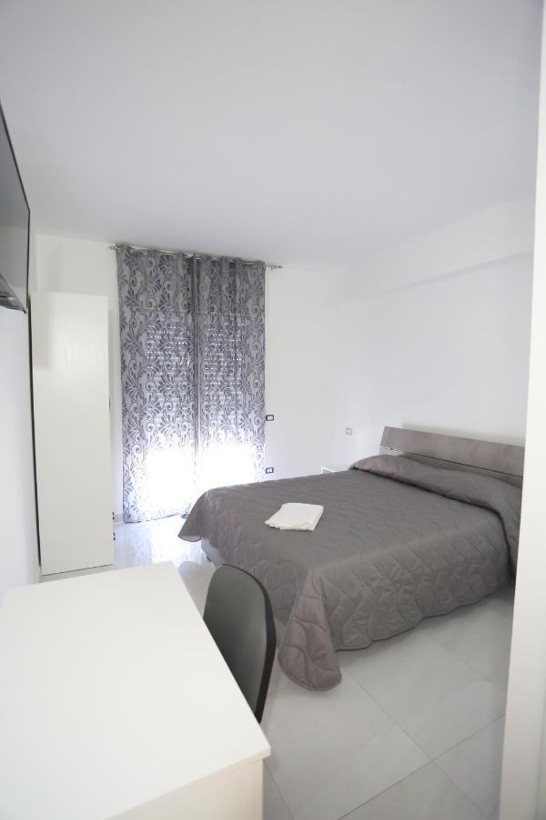 Il Giglio Hotel กัสเตลโวลตูร์โน ภายนอก รูปภาพ